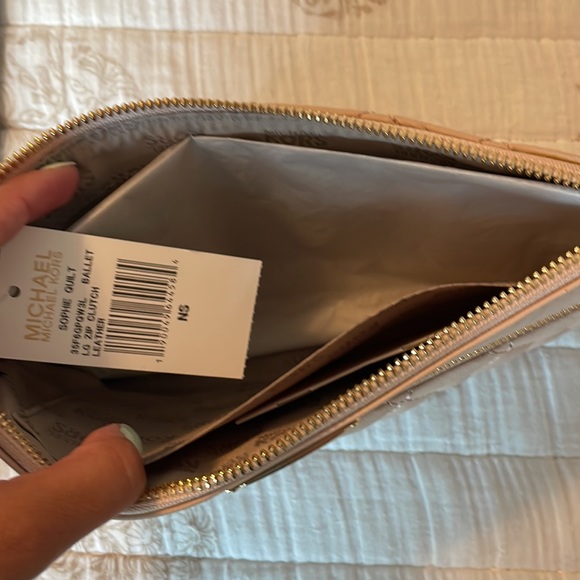 Michael Kors Blush Quilted Wristlet - Picture 2 of 6